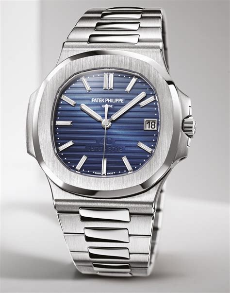 pre owned patek philippe nautilus 5711|Patek Philippe Nautilus platinum 5711.